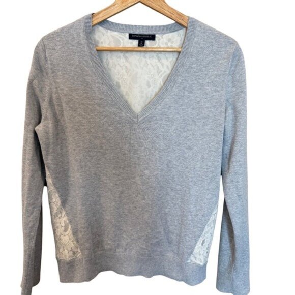 Banana Republic Factory Women's Medium Gray V Neck Sweater Lace Back Mixed Media - Picture 1 of 16